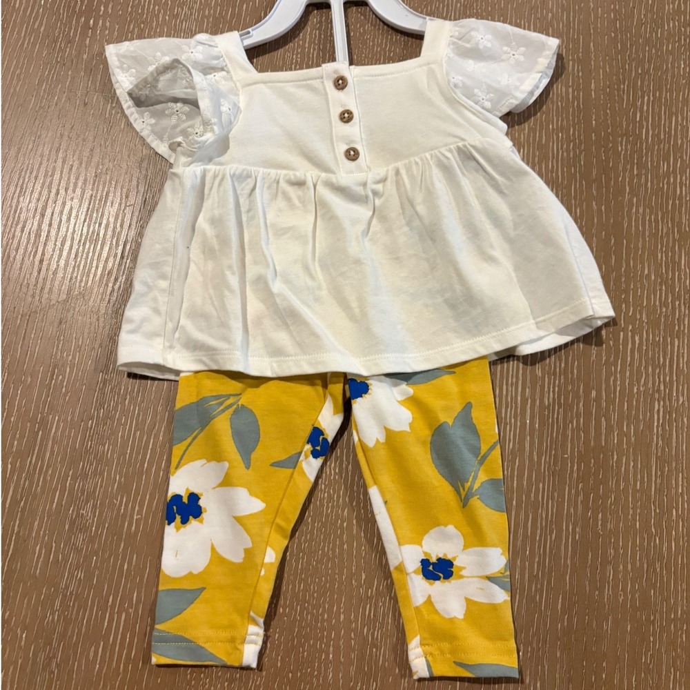 Carters Baby Girl Outfit Set‎ 9M White Ruffle Top Yellow Floral Pant Summer